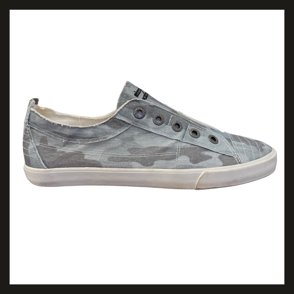 Simply Southern Gray Camo Frayed Canvas Slip-On Sneakers Women’s Size 10 NWOT